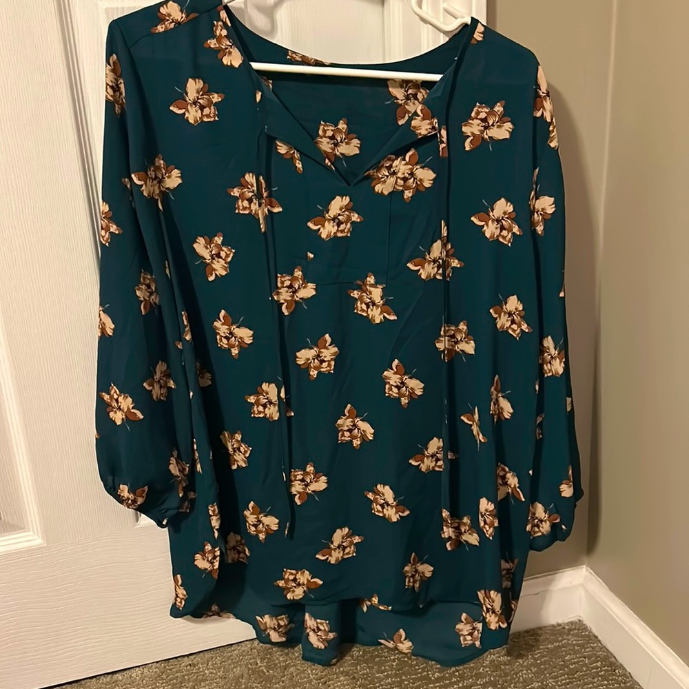 NWOT green floral blouse